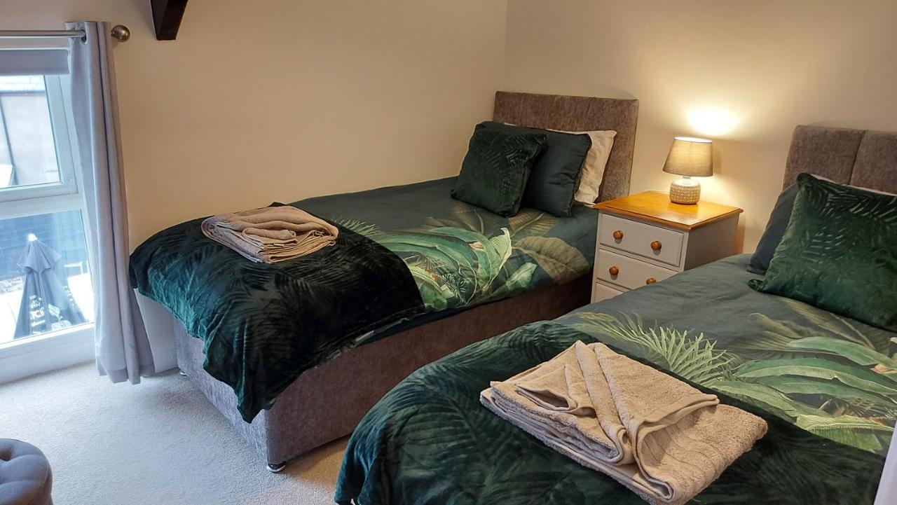 The Cock Hotel Bronllys Eksteriør bilde